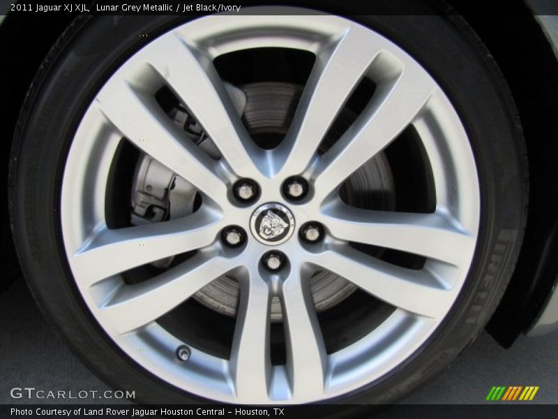 Lunar Grey Metallic / Jet Black/Ivory 2011 Jaguar XJ XJL