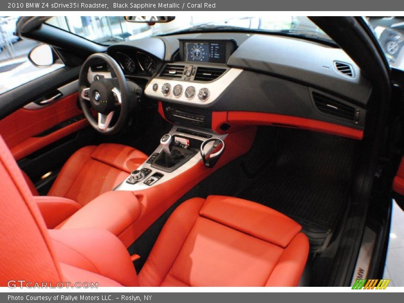 Dashboard of 2010 Z4 sDrive35i Roadster