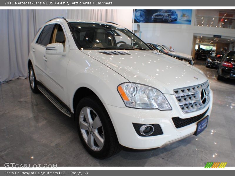 Arctic White / Cashmere 2011 Mercedes-Benz ML 350 4Matic