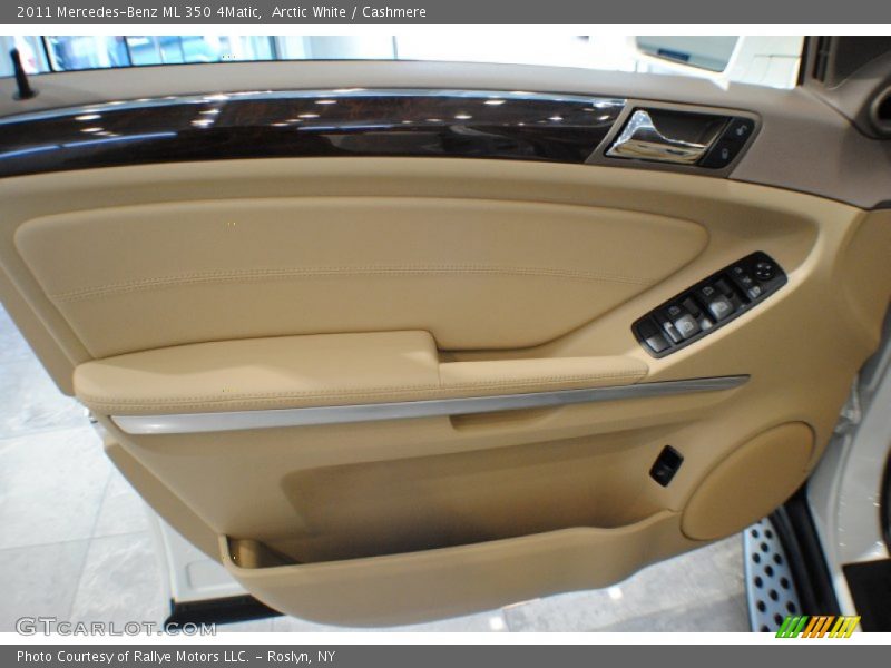 Arctic White / Cashmere 2011 Mercedes-Benz ML 350 4Matic