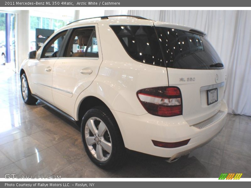 Arctic White / Cashmere 2011 Mercedes-Benz ML 350 4Matic