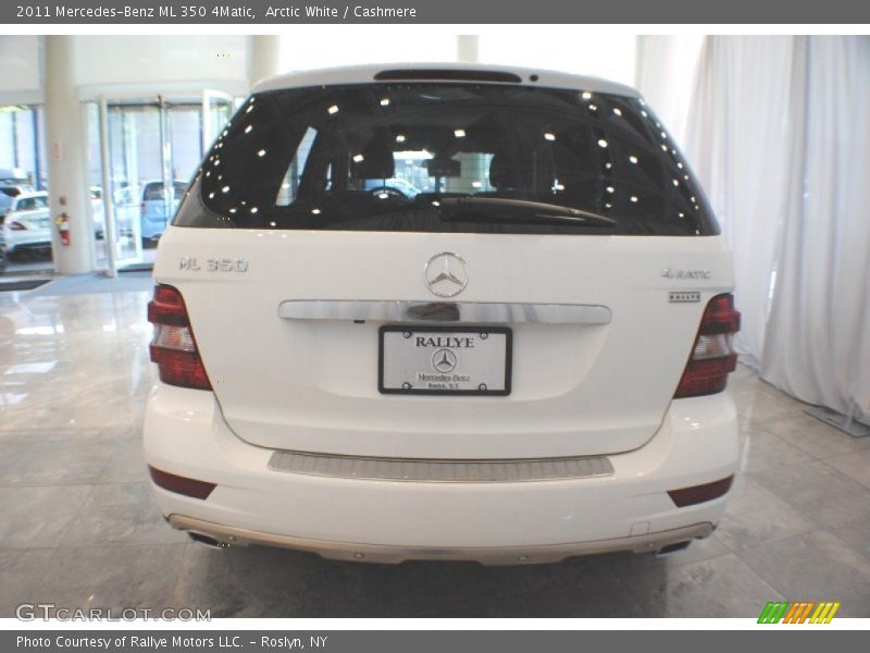 Arctic White / Cashmere 2011 Mercedes-Benz ML 350 4Matic