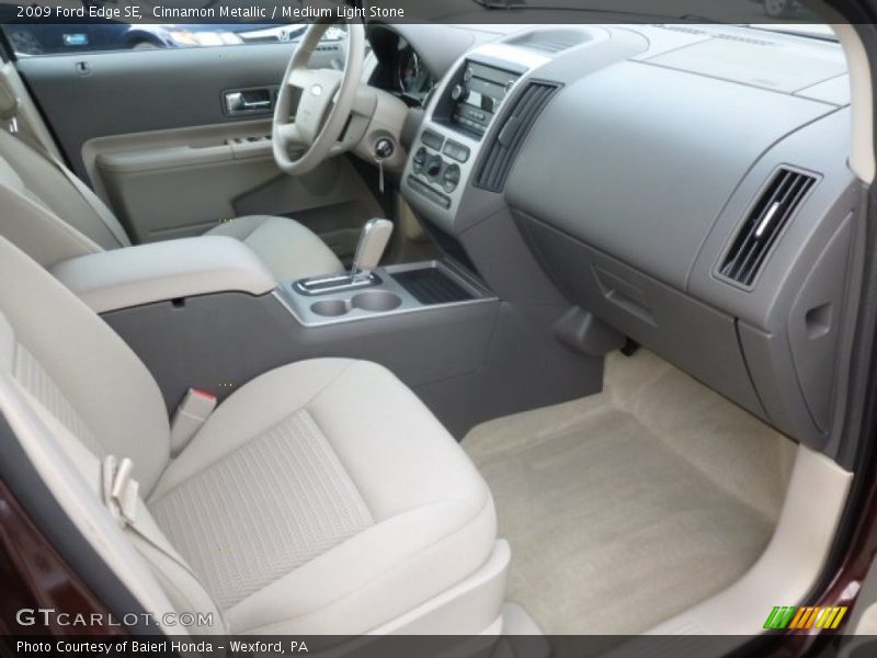  2009 Edge SE Medium Light Stone Interior