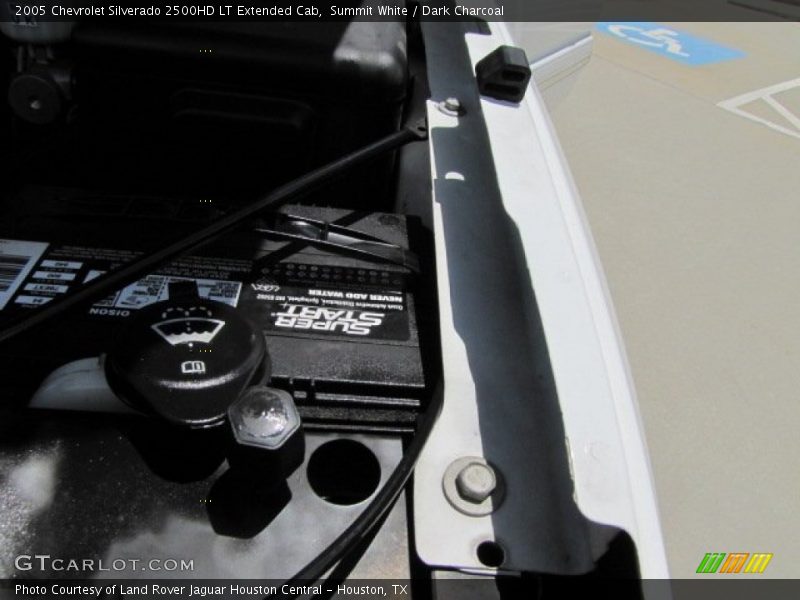 Summit White / Dark Charcoal 2005 Chevrolet Silverado 2500HD LT Extended Cab