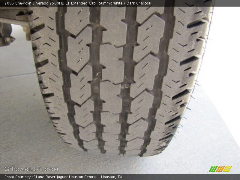 Summit White / Dark Charcoal 2005 Chevrolet Silverado 2500HD LT Extended Cab