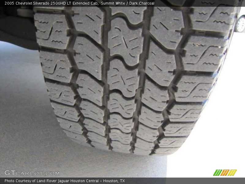 Summit White / Dark Charcoal 2005 Chevrolet Silverado 2500HD LT Extended Cab