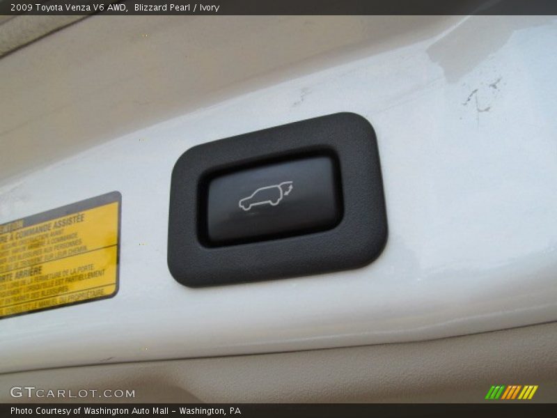Blizzard Pearl / Ivory 2009 Toyota Venza V6 AWD