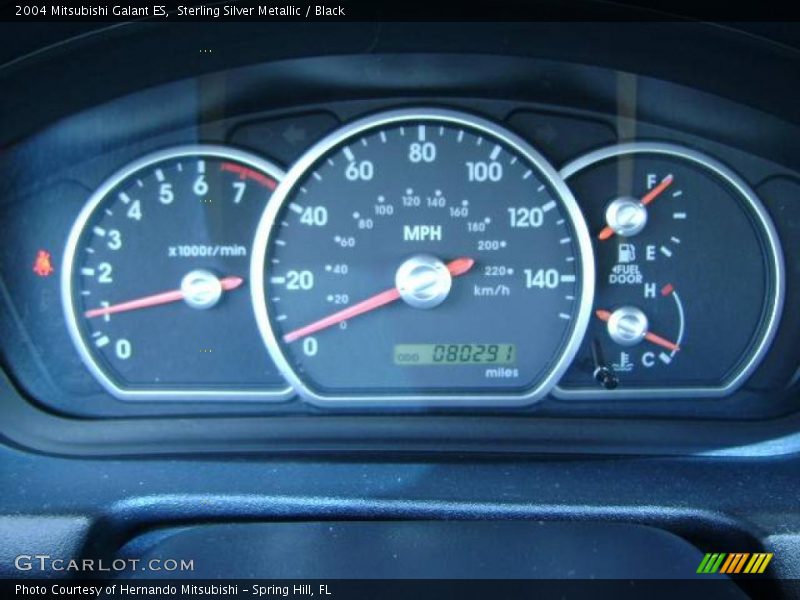 Sterling Silver Metallic / Black 2004 Mitsubishi Galant ES