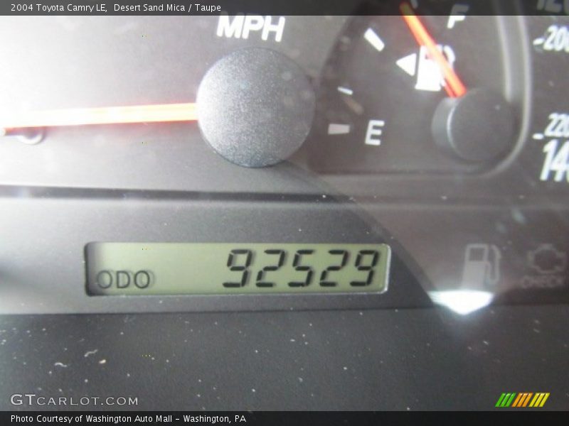 Desert Sand Mica / Taupe 2004 Toyota Camry LE