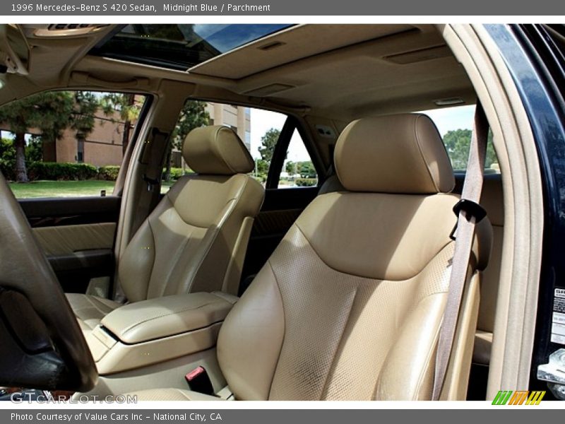 Midnight Blue / Parchment 1996 Mercedes-Benz S 420 Sedan