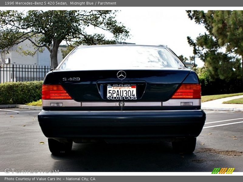 Midnight Blue / Parchment 1996 Mercedes-Benz S 420 Sedan