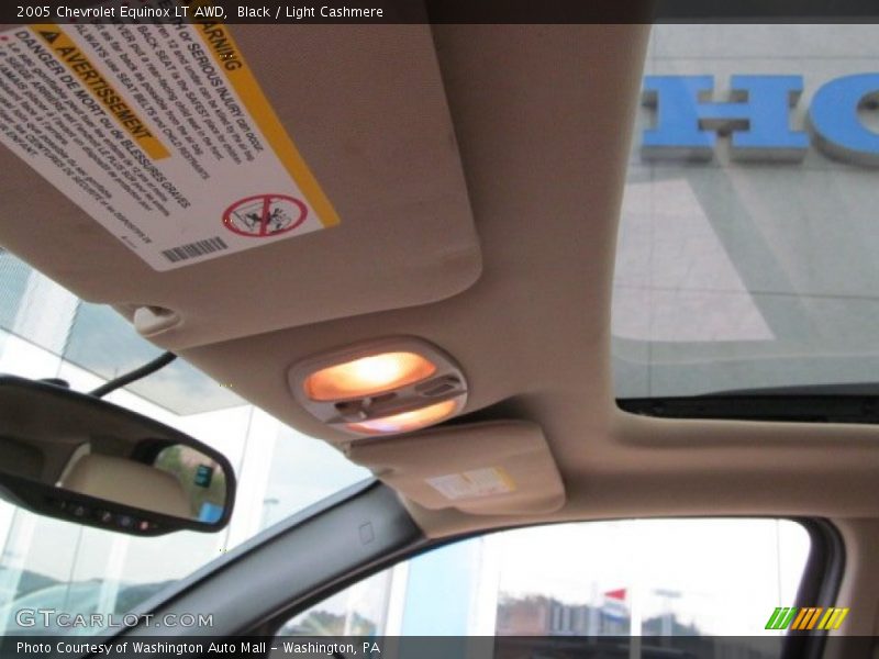 Black / Light Cashmere 2005 Chevrolet Equinox LT AWD