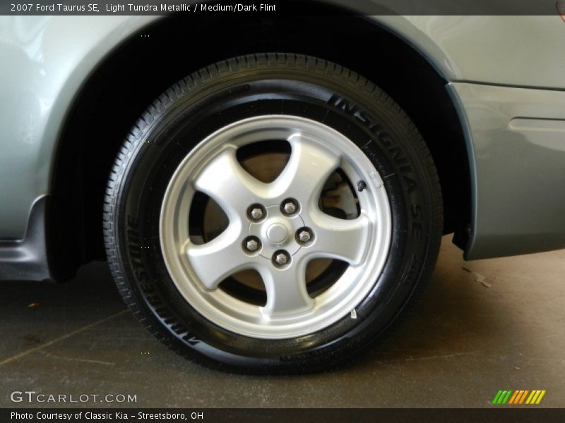  2007 Taurus SE Wheel