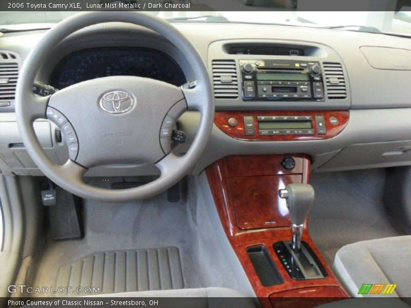 Lunar Mist Metallic / Dark Charcoal 2006 Toyota Camry XLE