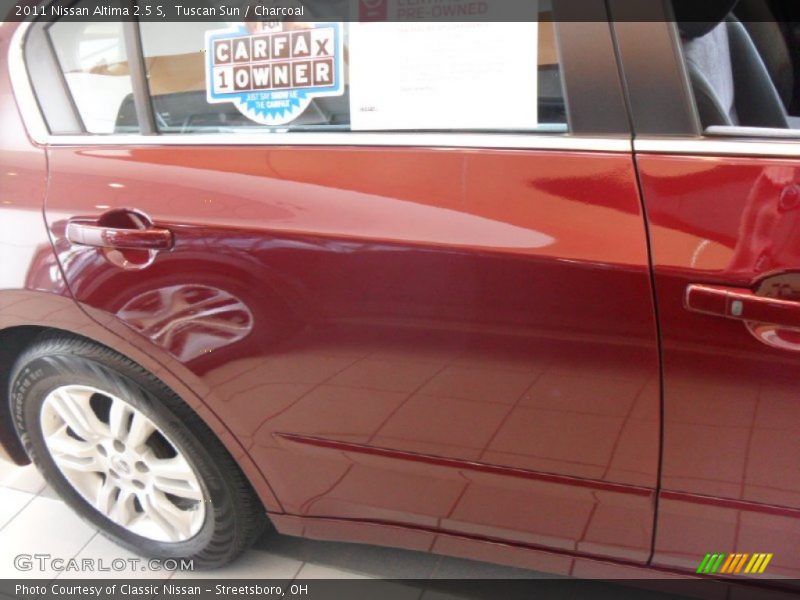 Tuscan Sun / Charcoal 2011 Nissan Altima 2.5 S