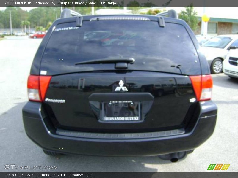 Kalapana Black / Sand Blast Beige 2005 Mitsubishi Endeavor LS