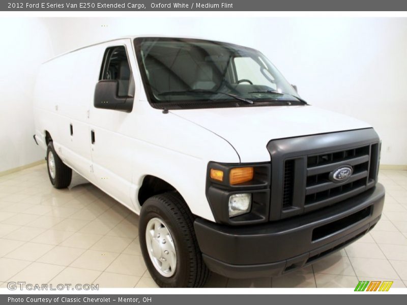 Front 3/4 View of 2012 E Series Van E250 Extended Cargo