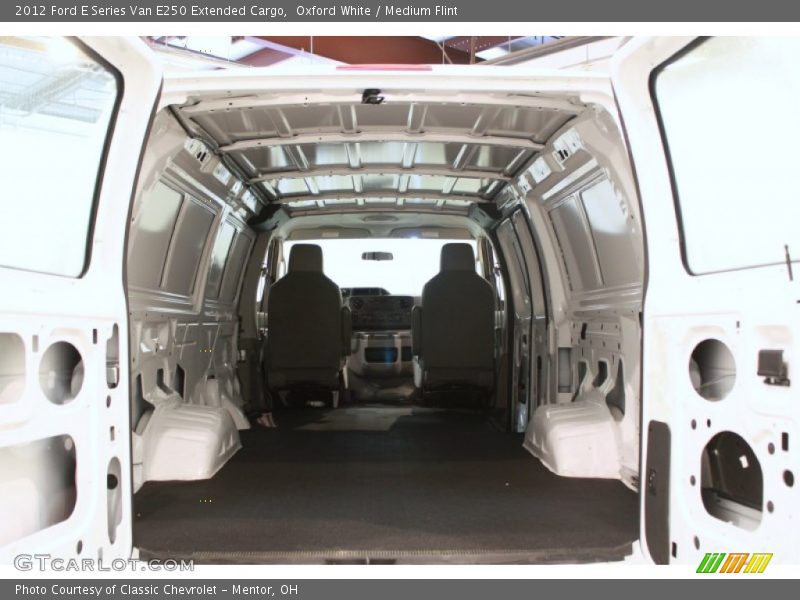  2012 E Series Van E250 Extended Cargo Trunk
