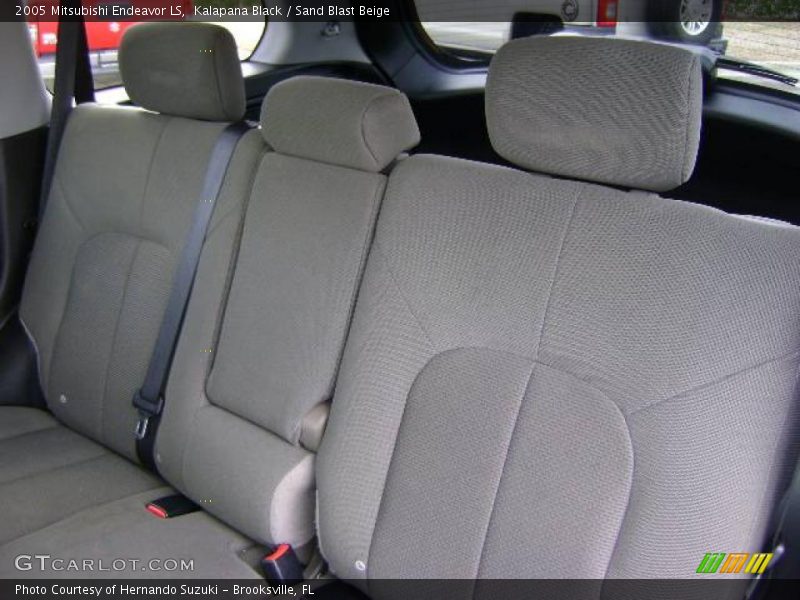 Kalapana Black / Sand Blast Beige 2005 Mitsubishi Endeavor LS