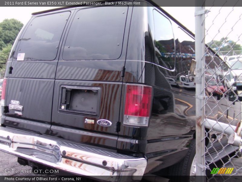 Black / Medium Flint 2011 Ford E Series Van E350 XLT Extended Passenger