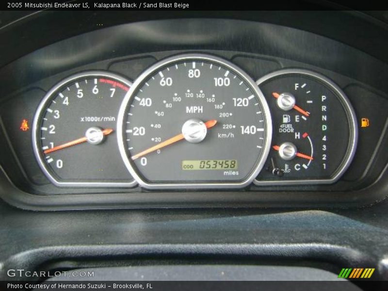 Kalapana Black / Sand Blast Beige 2005 Mitsubishi Endeavor LS