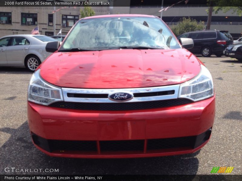 Vermillion Red / Charcoal Black 2008 Ford Focus SE Sedan