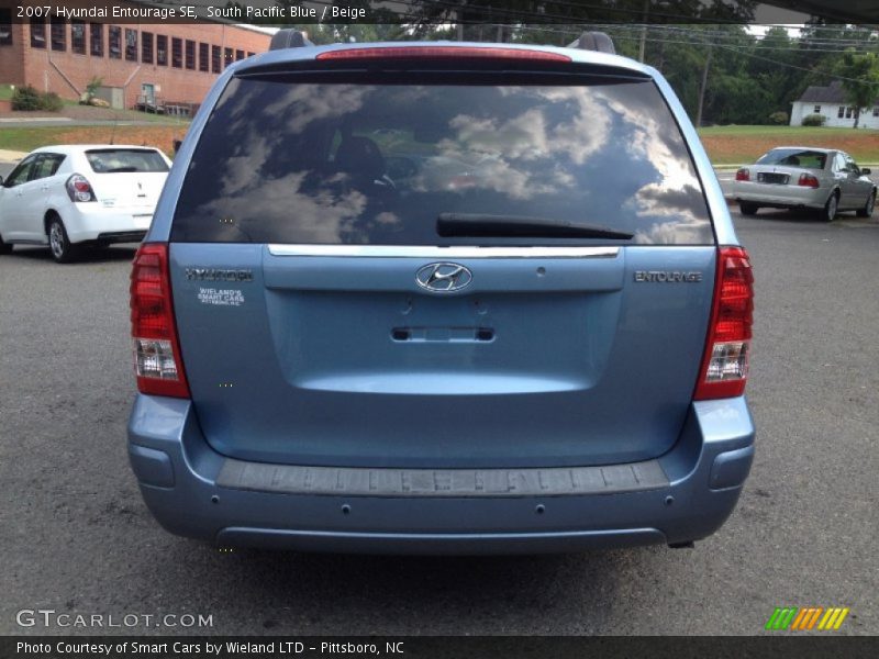 South Pacific Blue / Beige 2007 Hyundai Entourage SE