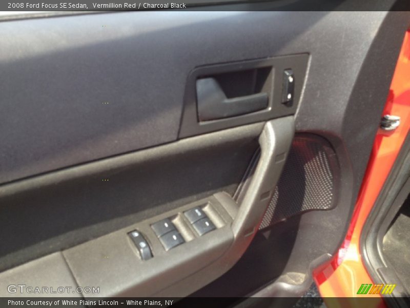 Vermillion Red / Charcoal Black 2008 Ford Focus SE Sedan