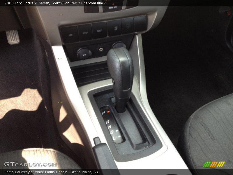 Vermillion Red / Charcoal Black 2008 Ford Focus SE Sedan