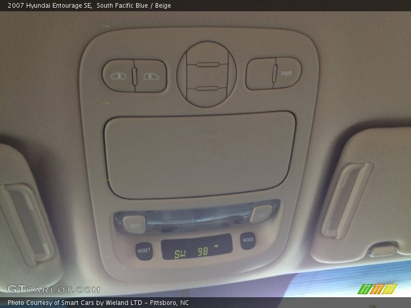 South Pacific Blue / Beige 2007 Hyundai Entourage SE