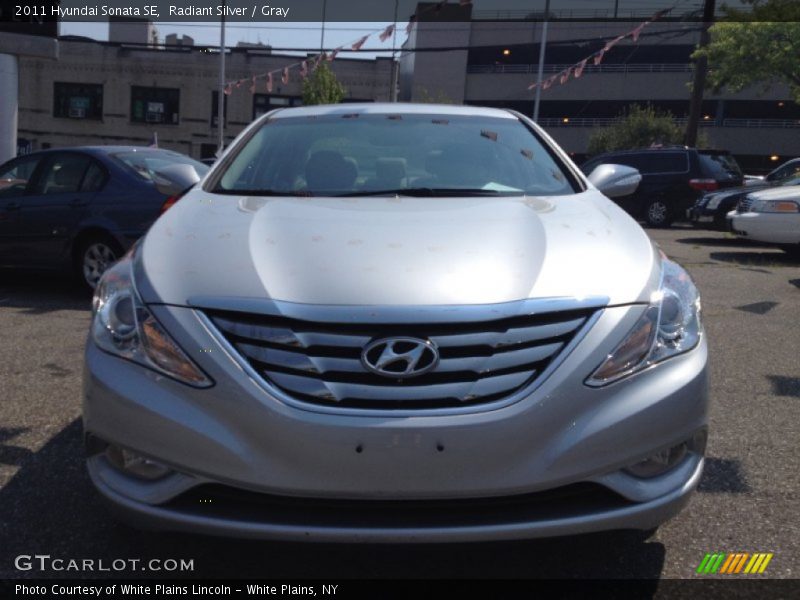 Radiant Silver / Gray 2011 Hyundai Sonata SE