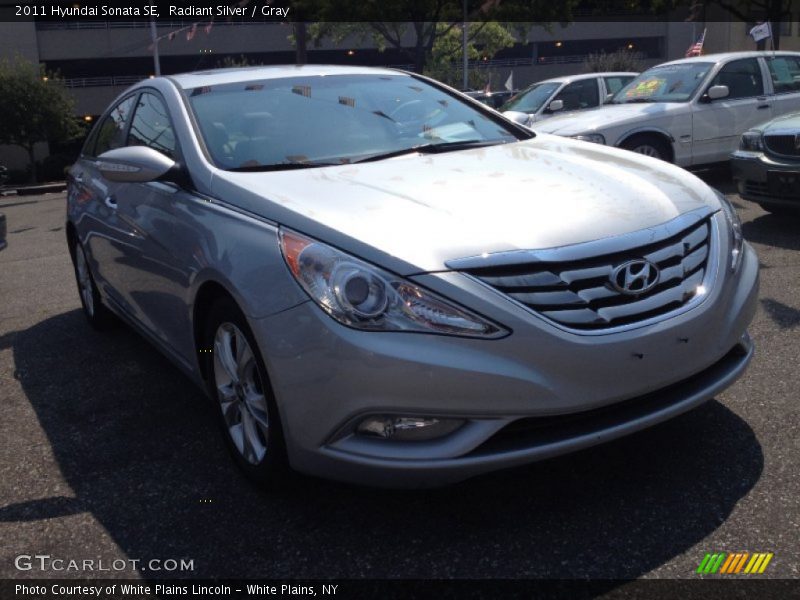 Radiant Silver / Gray 2011 Hyundai Sonata SE