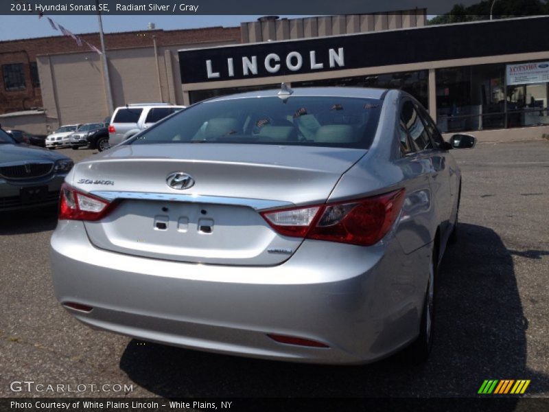 Radiant Silver / Gray 2011 Hyundai Sonata SE