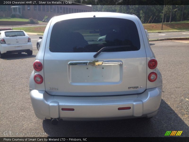 Silver Ice Metallic / Gray 2009 Chevrolet HHR LT