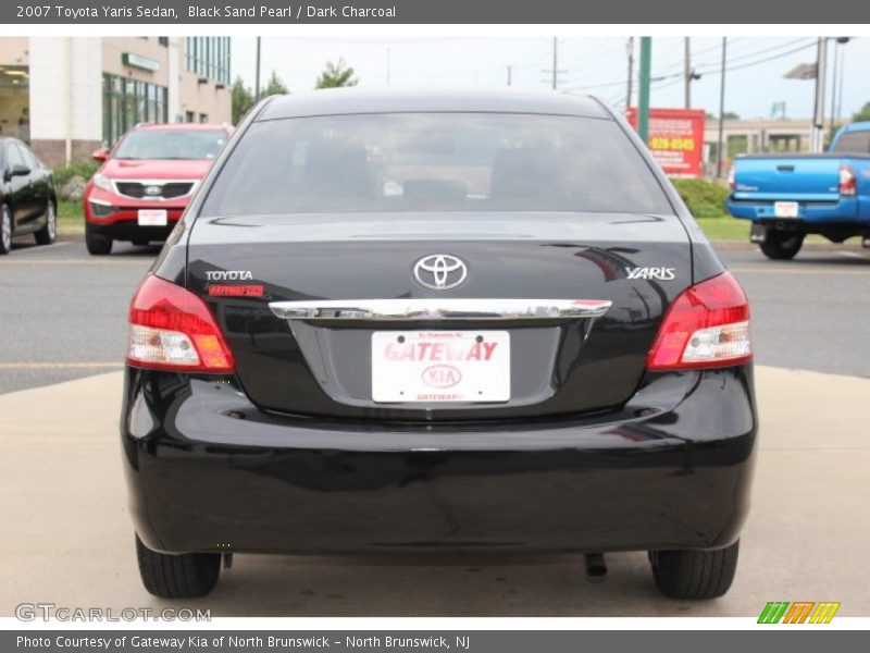 Black Sand Pearl / Dark Charcoal 2007 Toyota Yaris Sedan