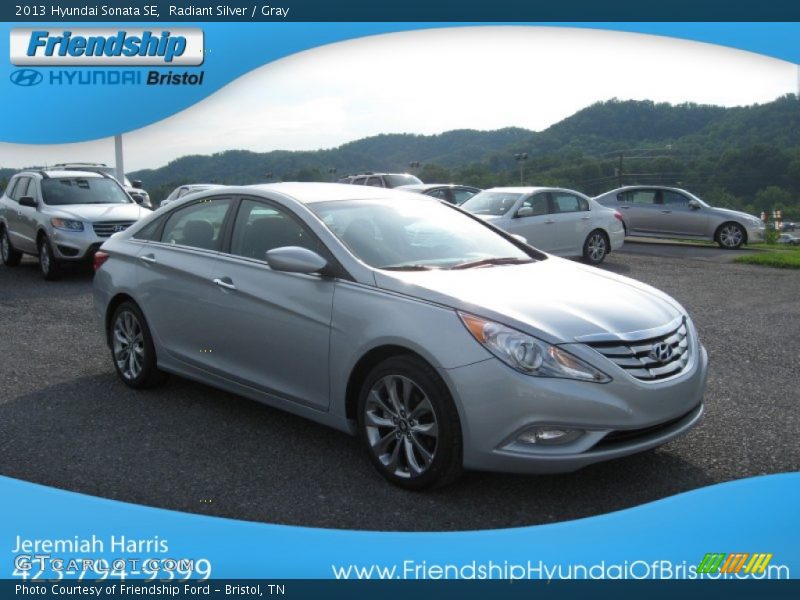 Radiant Silver / Gray 2013 Hyundai Sonata SE