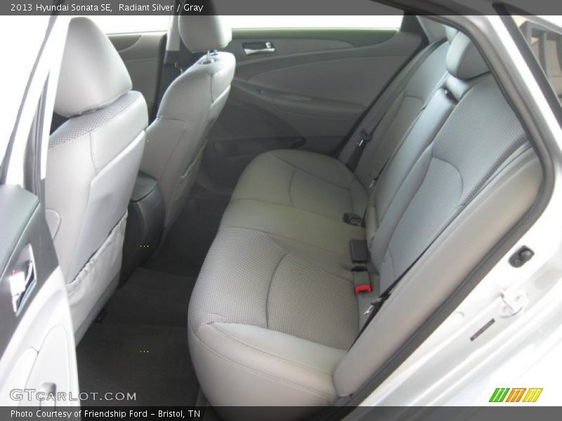 Radiant Silver / Gray 2013 Hyundai Sonata SE