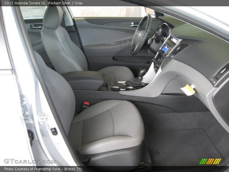 Radiant Silver / Gray 2013 Hyundai Sonata SE