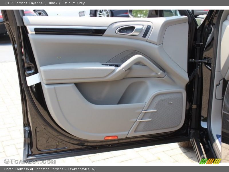 Door Panel of 2012 Cayenne S