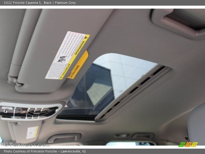 Black / Platinum Grey 2012 Porsche Cayenne S