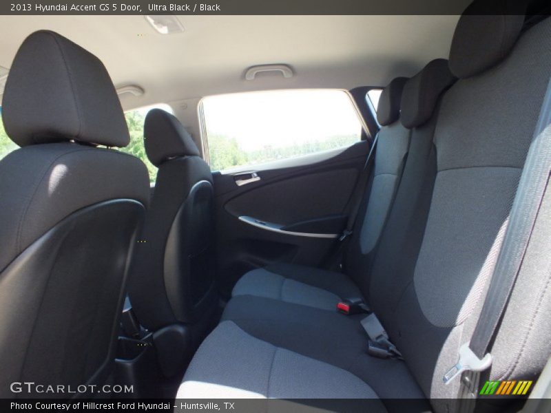 Ultra Black / Black 2013 Hyundai Accent GS 5 Door