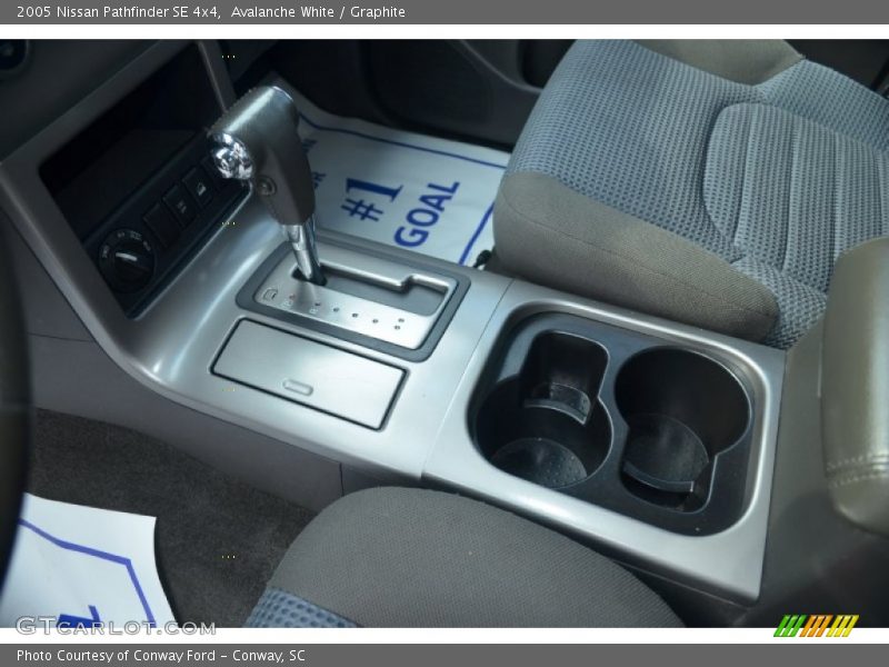 Avalanche White / Graphite 2005 Nissan Pathfinder SE 4x4
