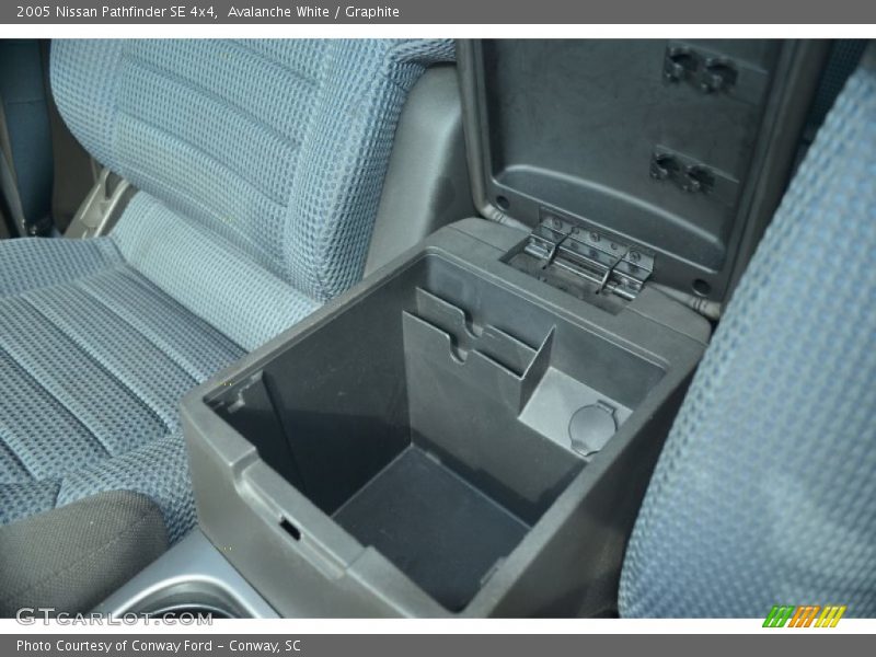 Avalanche White / Graphite 2005 Nissan Pathfinder SE 4x4