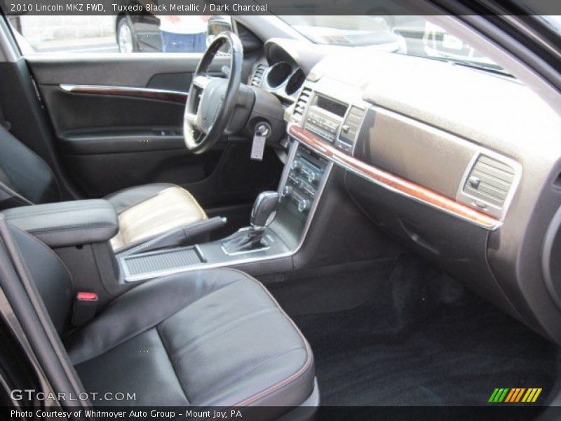 Tuxedo Black Metallic / Dark Charcoal 2010 Lincoln MKZ FWD