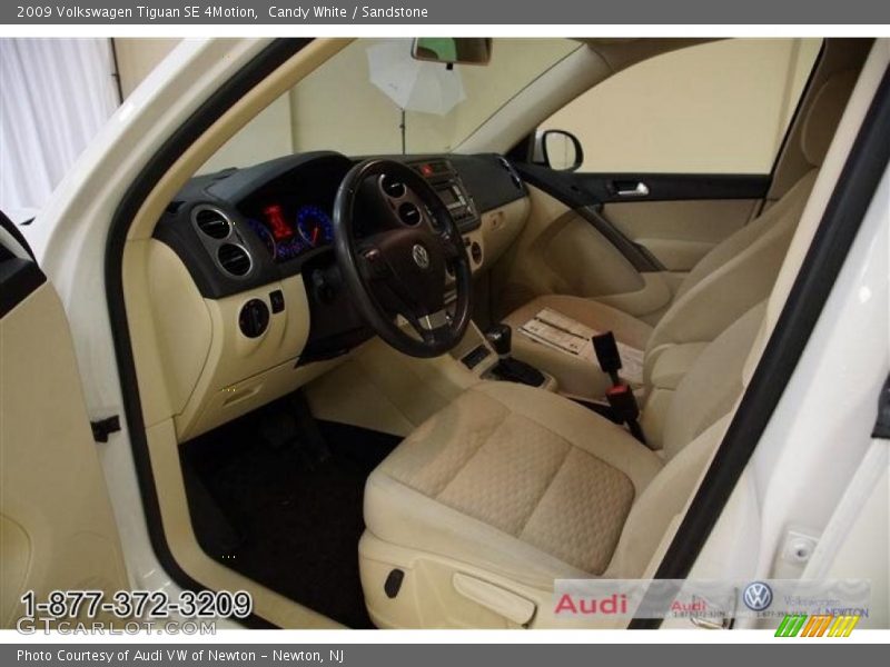 Candy White / Sandstone 2009 Volkswagen Tiguan SE 4Motion