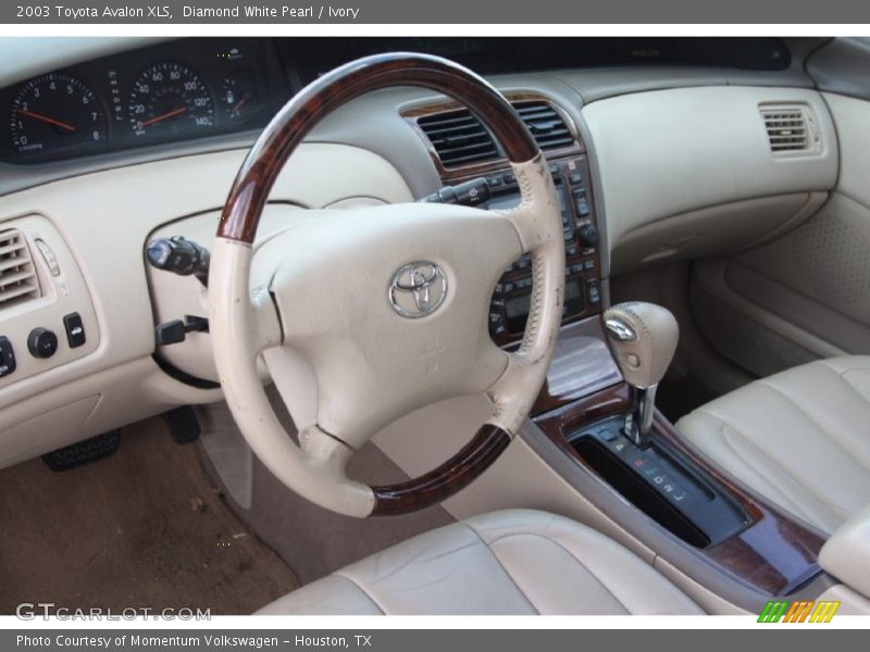 Diamond White Pearl / Ivory 2003 Toyota Avalon XLS