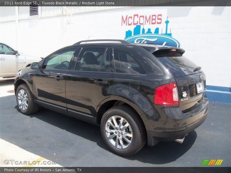 Tuxedo Black Metallic / Medium Light Stone 2013 Ford Edge SEL