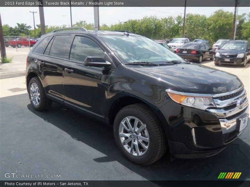 Tuxedo Black Metallic / Medium Light Stone 2013 Ford Edge SEL