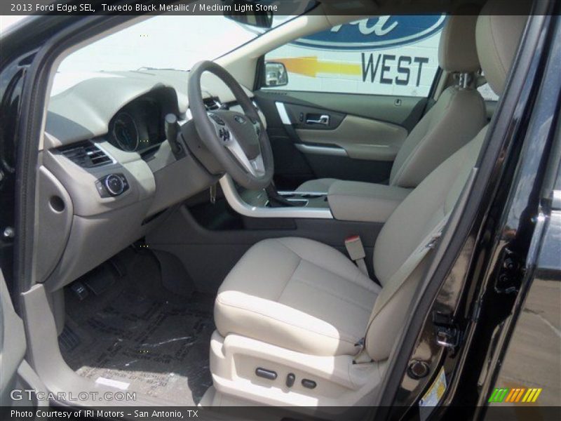 Tuxedo Black Metallic / Medium Light Stone 2013 Ford Edge SEL