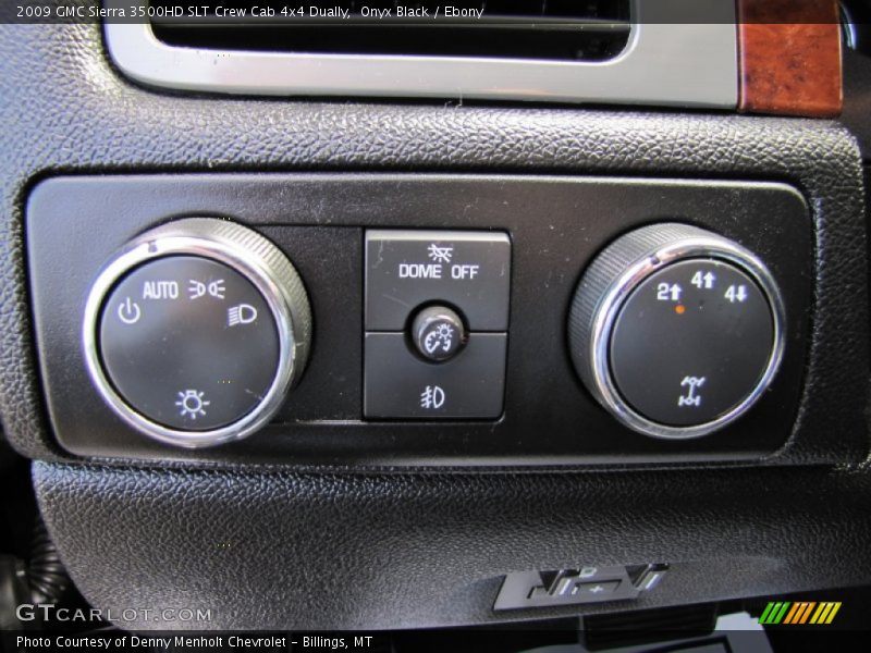 Controls of 2009 Sierra 3500HD SLT Crew Cab 4x4 Dually